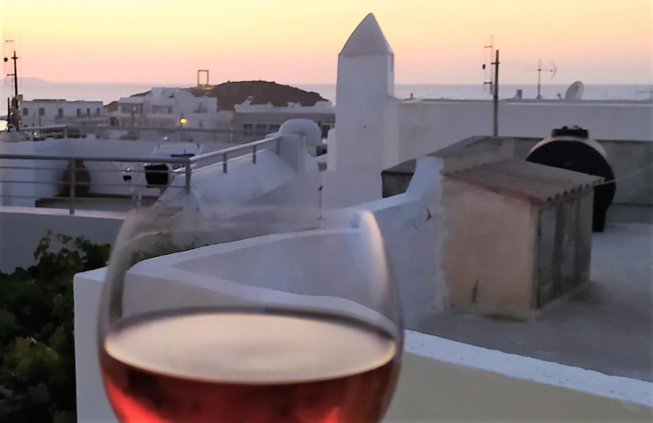 Вилла Naxion Esti - Διαμονή Στην Παλιά Χώρα Της Νάξου Naxos City Экстерьер фото